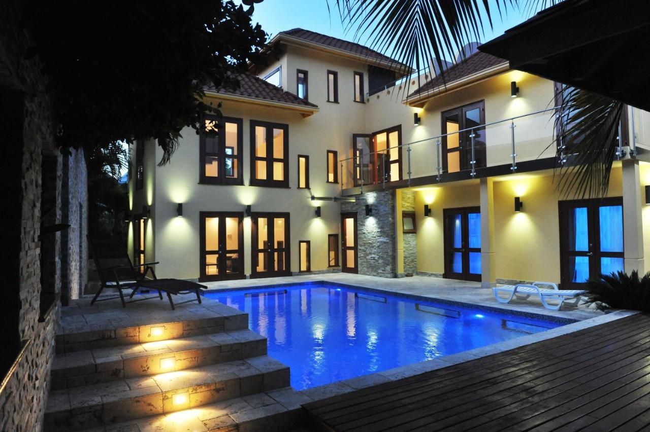 One Luxe Jamaica Villa With Private Pool, Modern Interior And Secluded Ocho Rios Luaran gambar